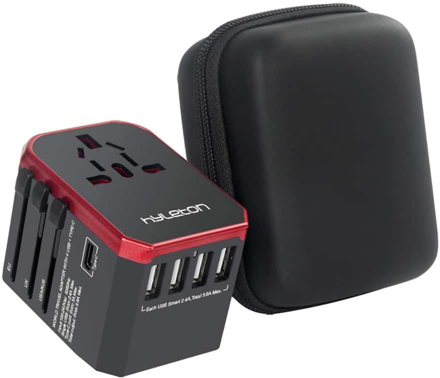 Best Travel Accessories_Travel Adapter