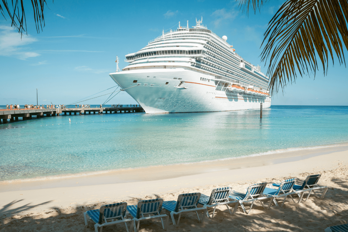 Cruise ship