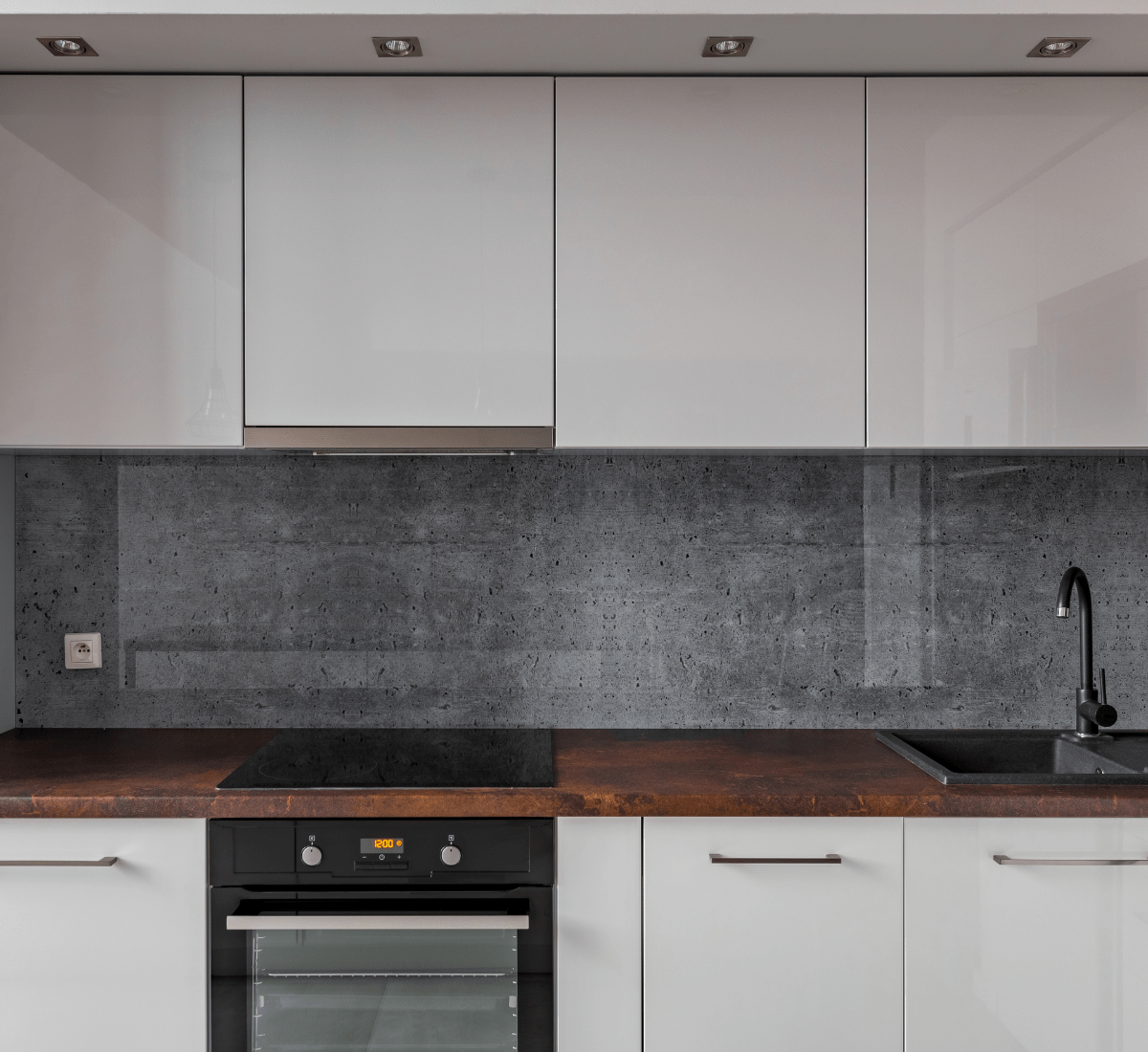 Modern kitchen with decorative backsplash