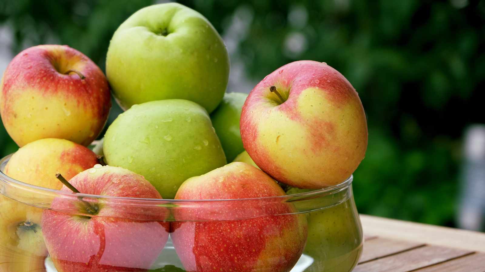 The Secret to Losing Weight and Keeping it Off: The 15 Best Low-Calorie Foods