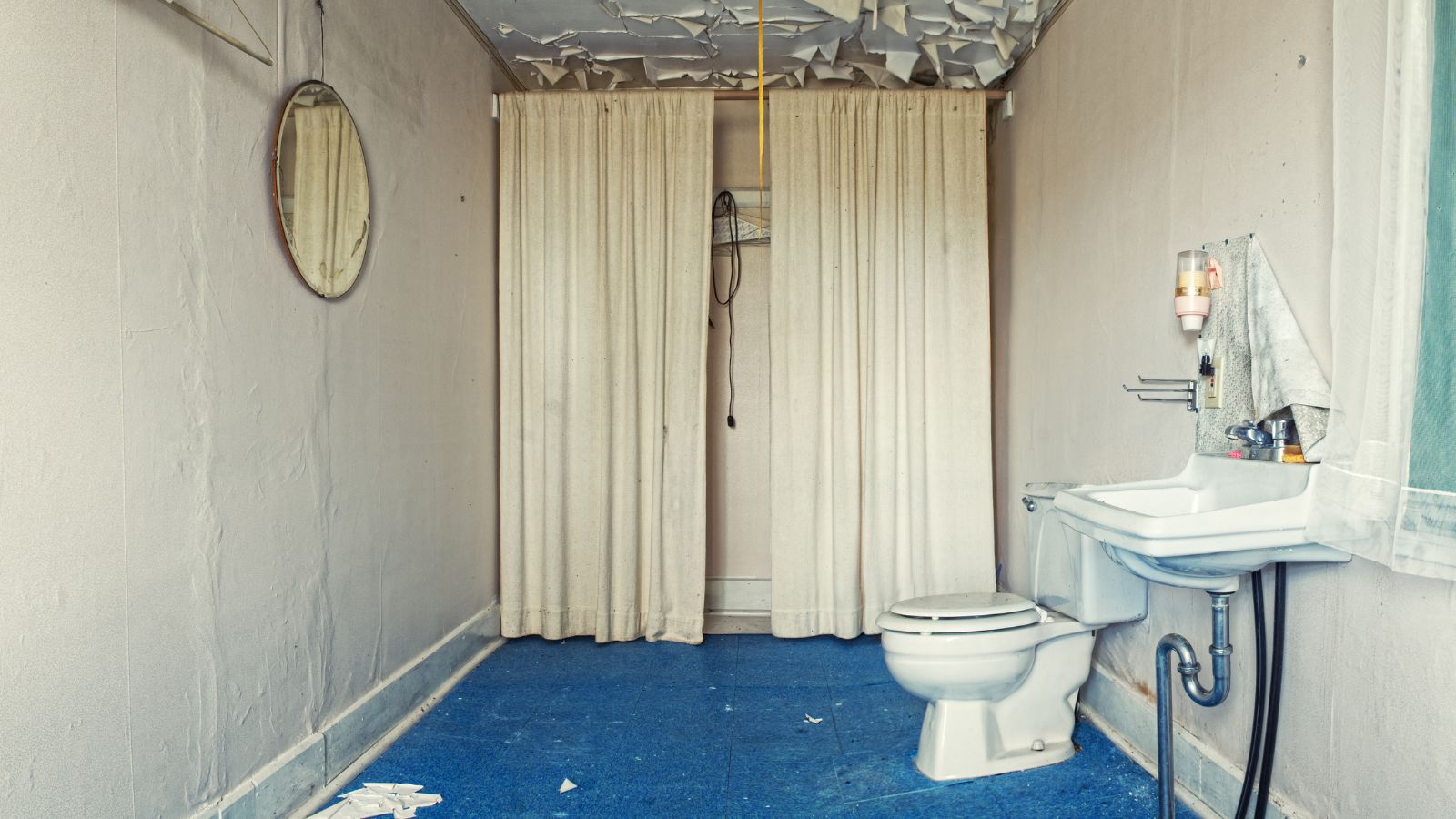 15 Outdated Trends That Interior Designers Beg You to Ditch Now!