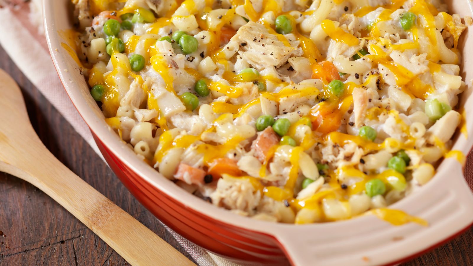 20 American Foods That Will Make Foreigners Gag and Cringe!