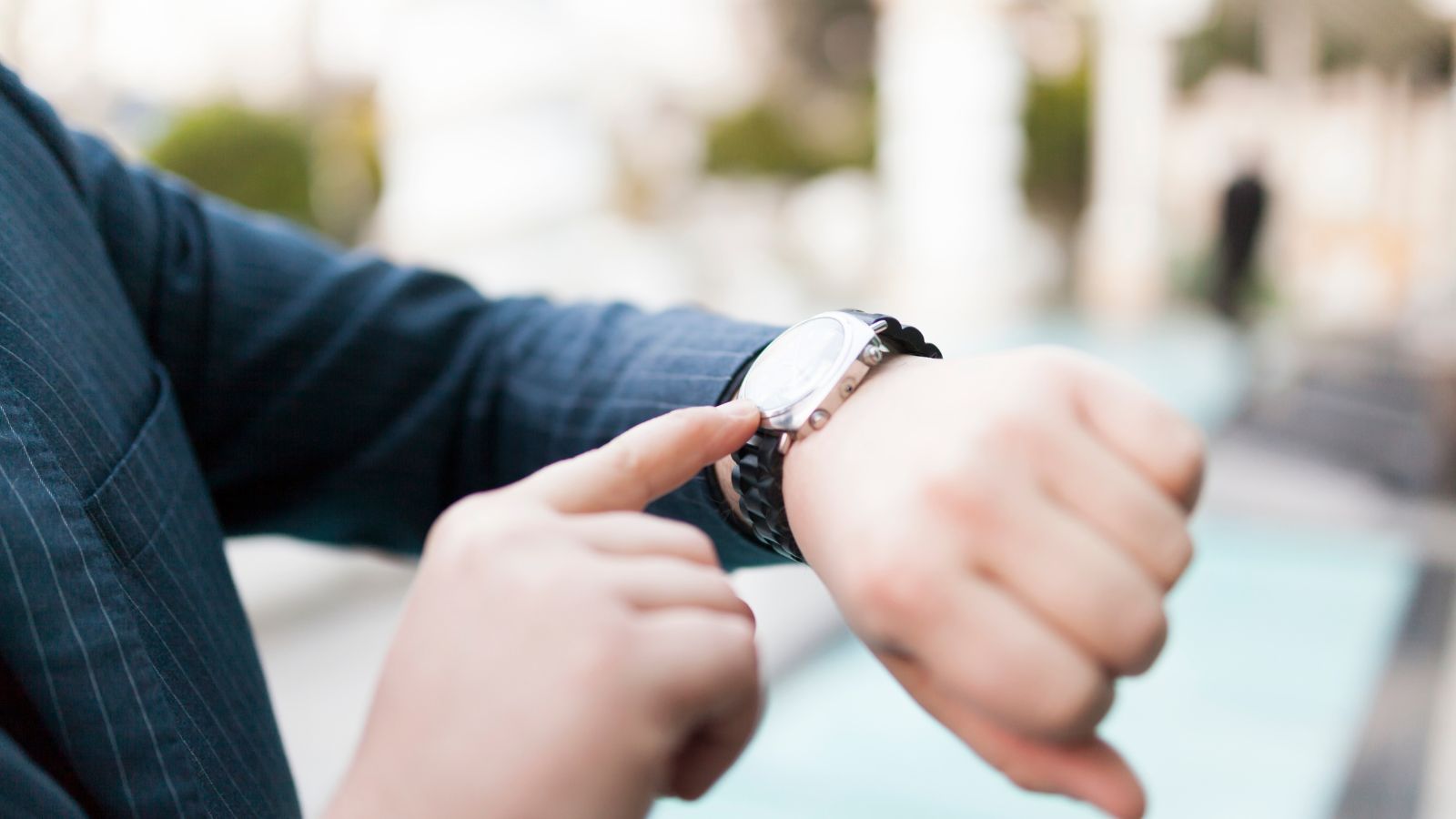 Stop Wasting Time! Discover 12 Things Highly Productive People NEVER Do