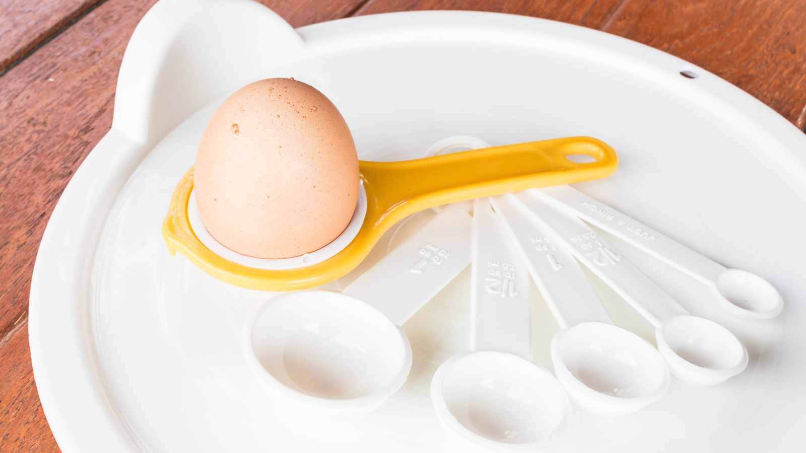 Egg separator