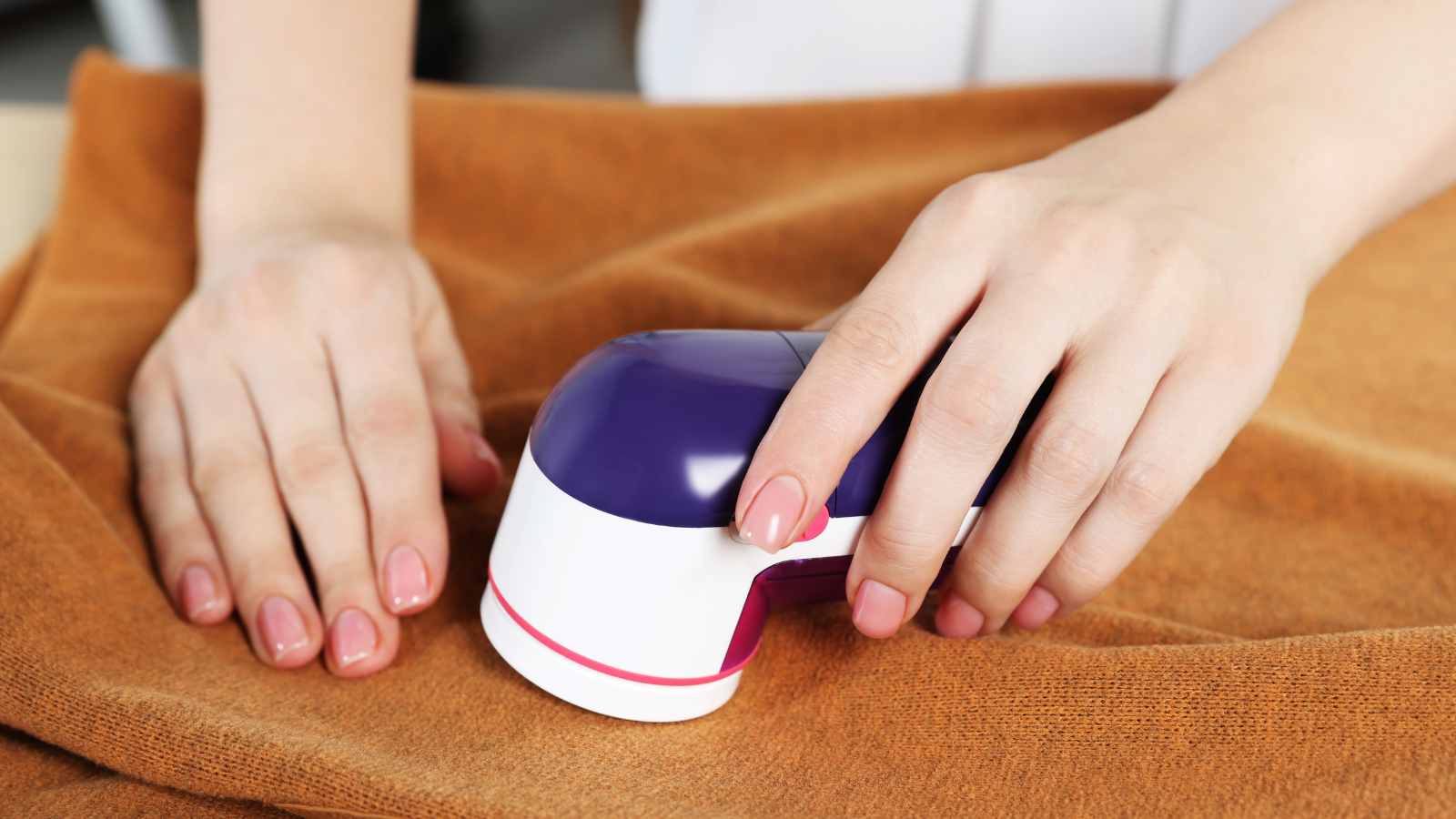 Fabric shaver