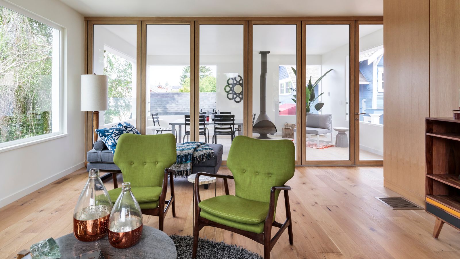 15 Outdated Trends That Interior Designers Beg You to Ditch Now!