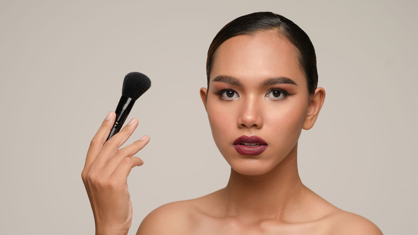 17 Things Women Obsess About That Don't Matter To Men