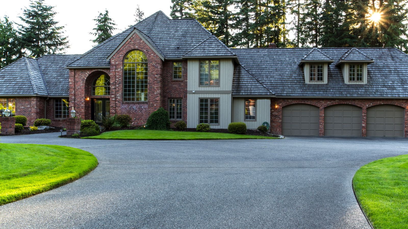 Get Ready to Impress Your Neighbors with These 10 Jaw-Dropping Driveway Paving Ideas for the Ultimate Curb Appeal Makeover!