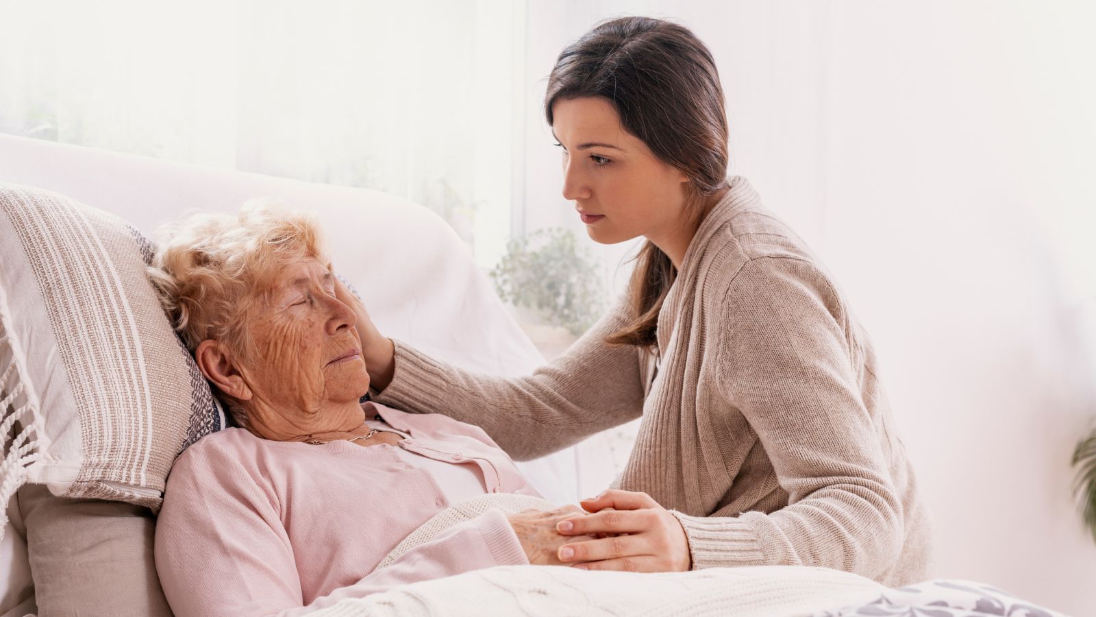 10 Magical Phrases to comfort a dying person