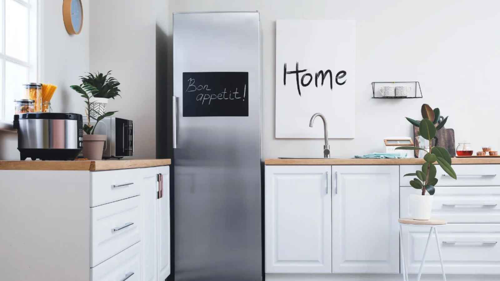 A spacious kitchen