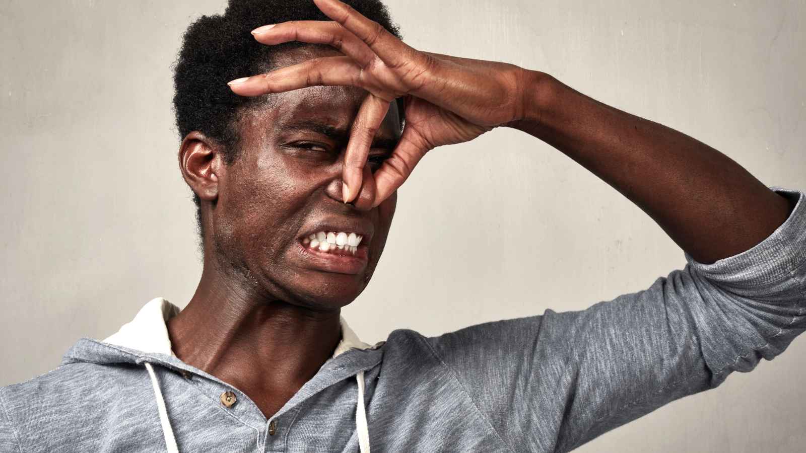 20 Red Flags That Scream 'Run' When Dining At A Restaurant