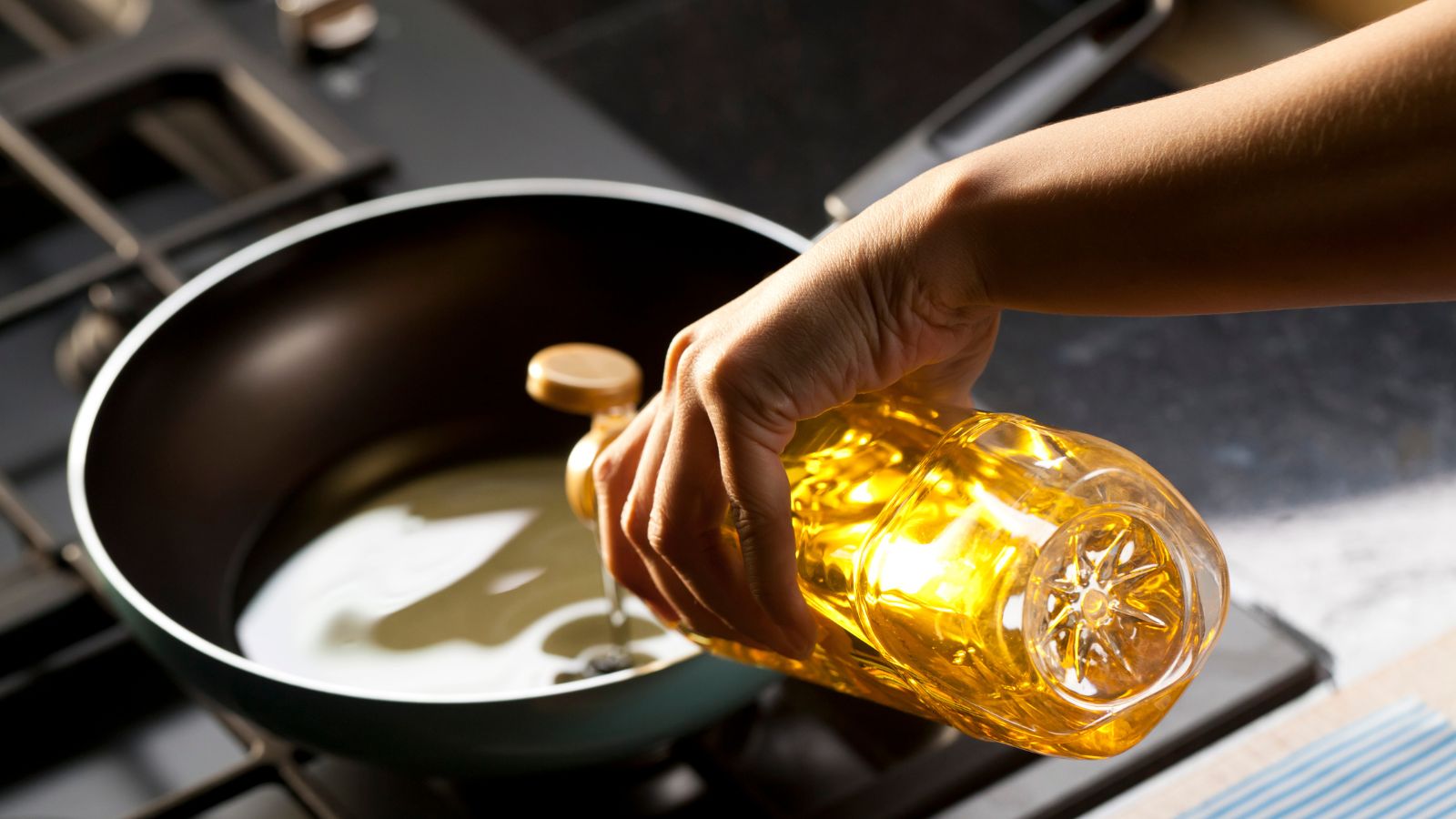 Frying Pan and cooking oil