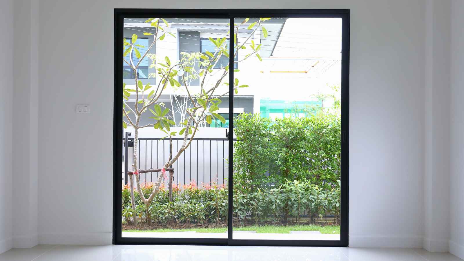 Burglars Spill the Secrets: 20 Ways You're Making Your Home an Easy Target for Robbery