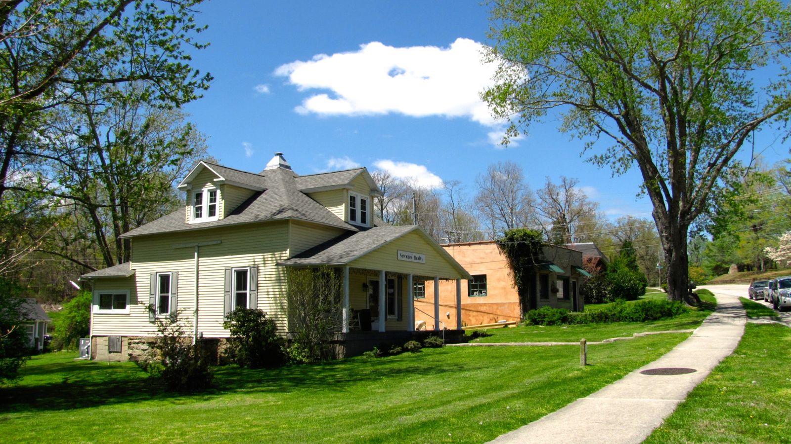 Sewanee University Road