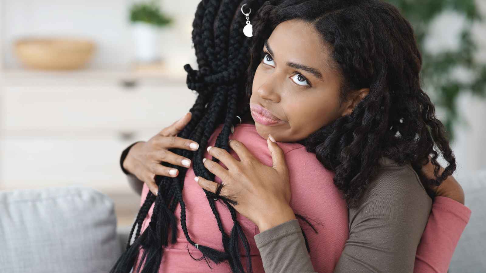 8 Subtle Signs of a Fake Friend