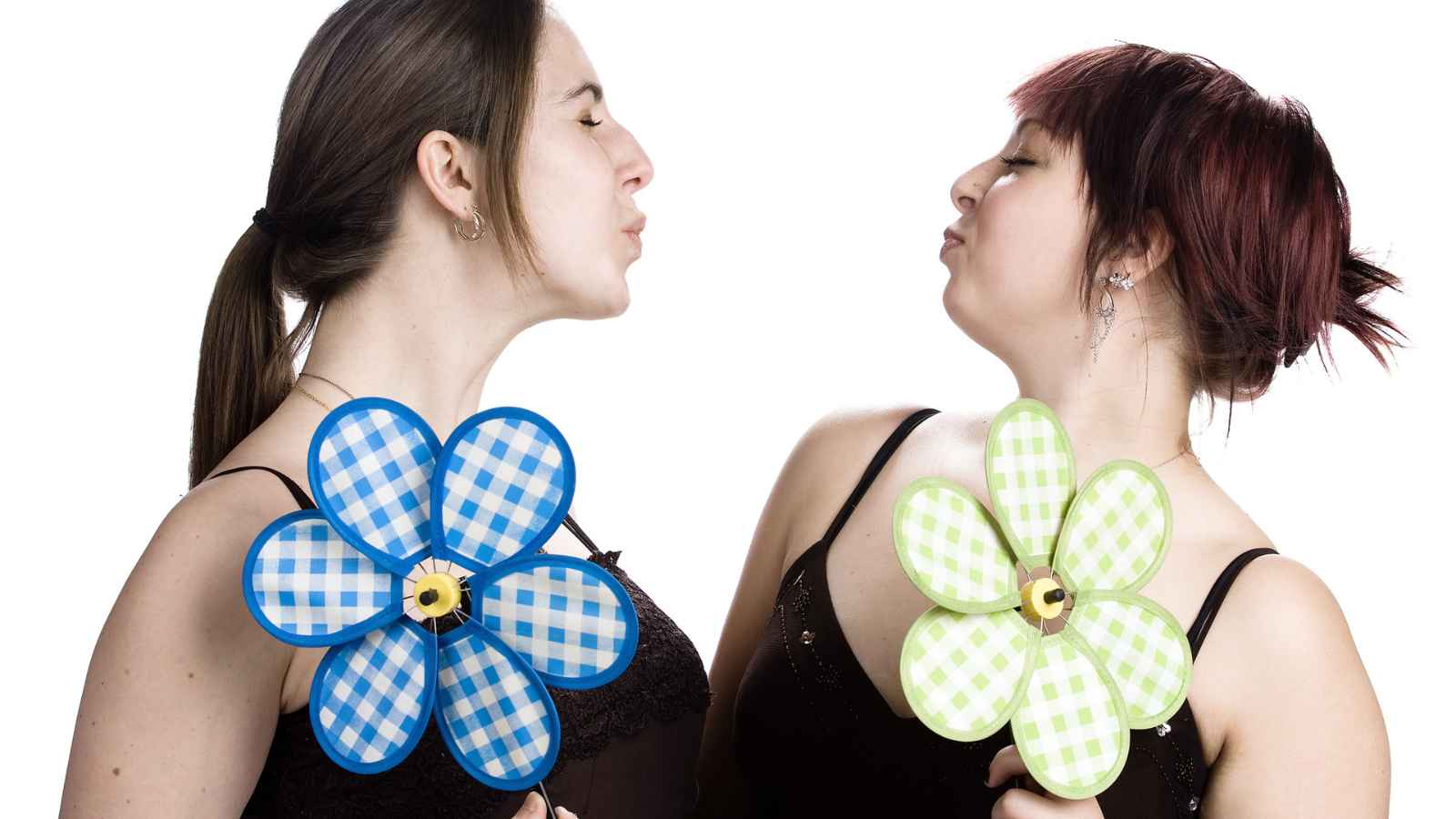 8 Subtle Signs of a Fake Friend