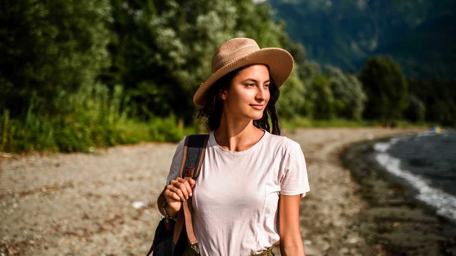 Travel Solo Like a Pro with These 10 Life-Saving Tips!