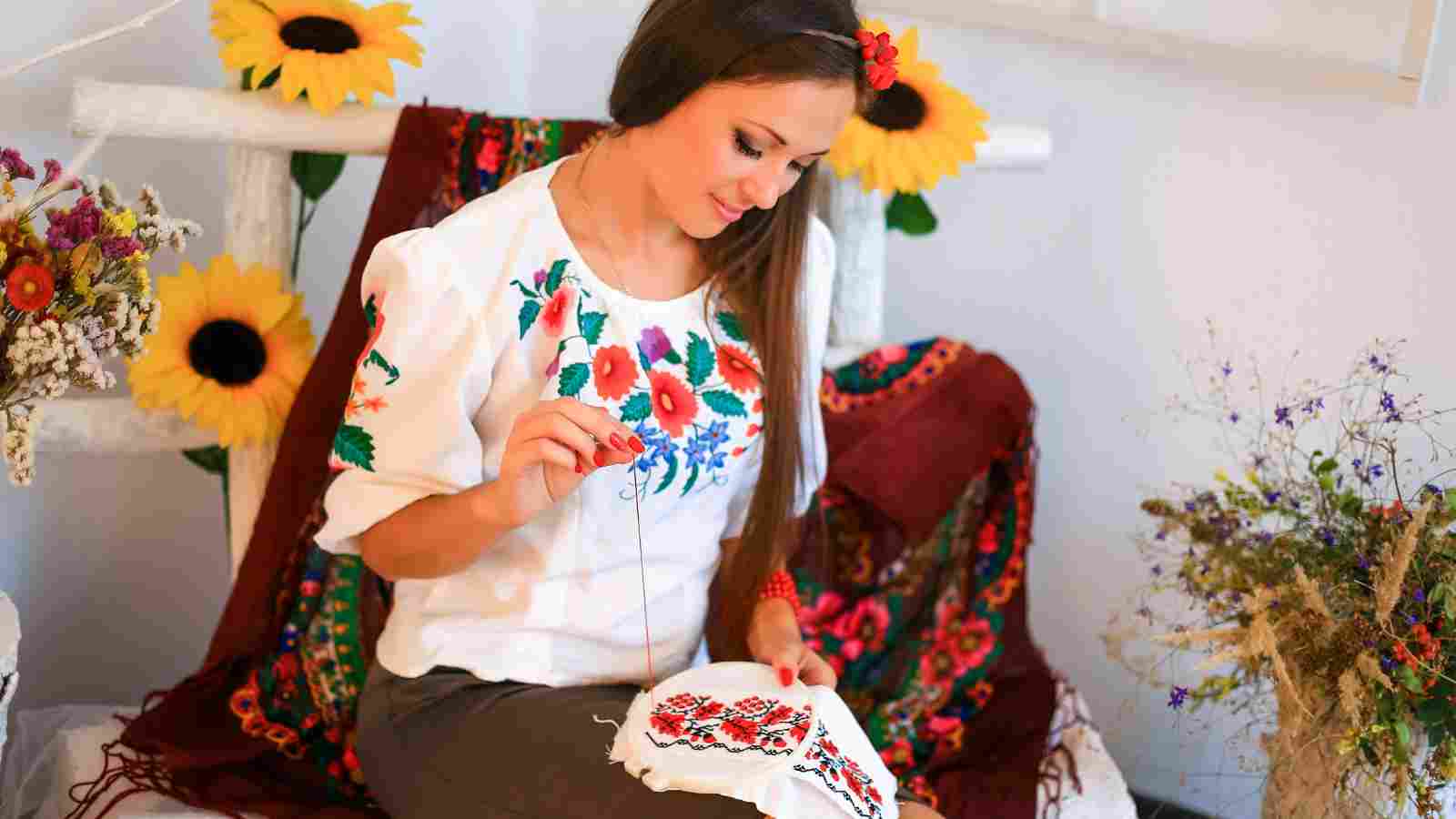 15 Tiny Craft Room Ideas to Spark Your Creativity and Unleash Your Inner Artist