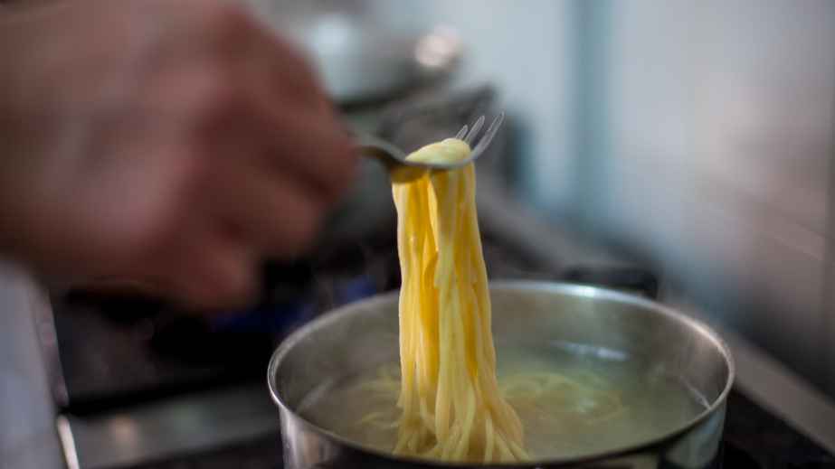 20 clever kitchen tricks for home cooks