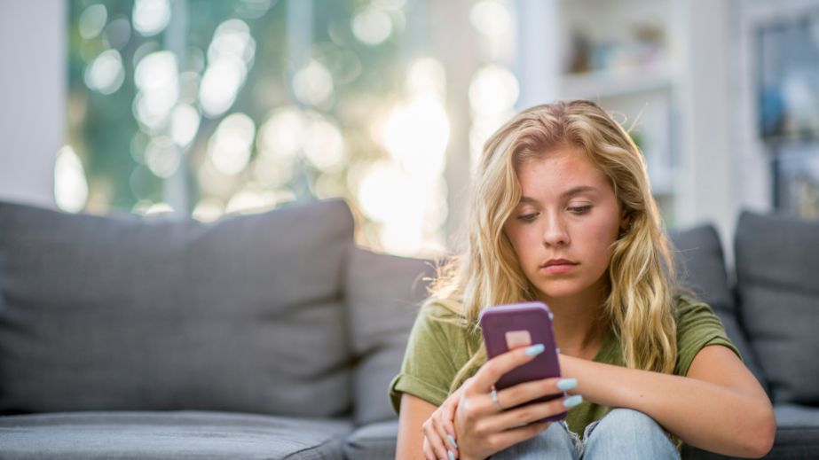10 Gullible Personality Types Most Likely to Fall for Scams, Schemes, and Cons—Are You One of Them?