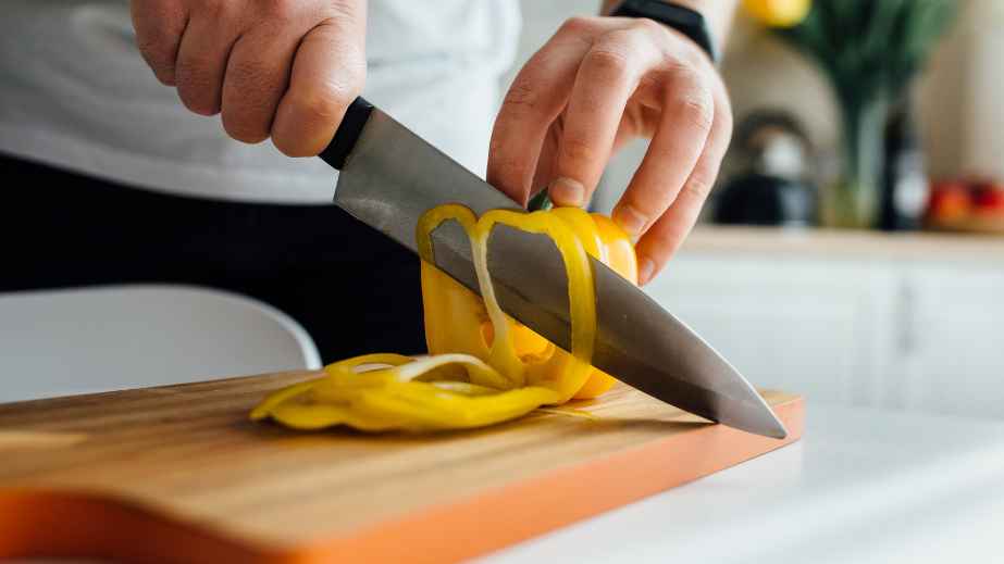 20 clever kitchen tricks for home cooks