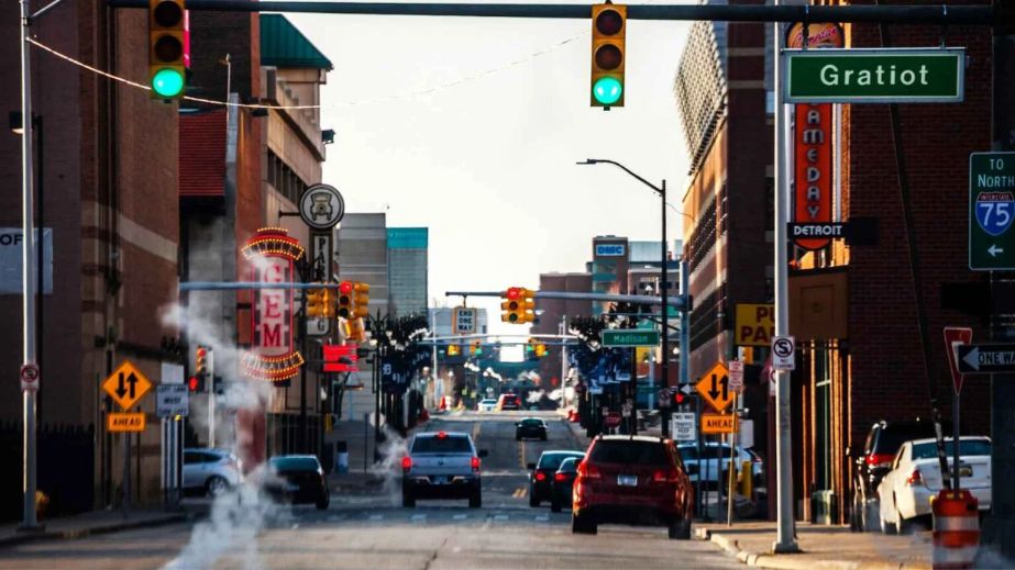 10 Most Dangerous American Cities You Should Only Visit If Necessary