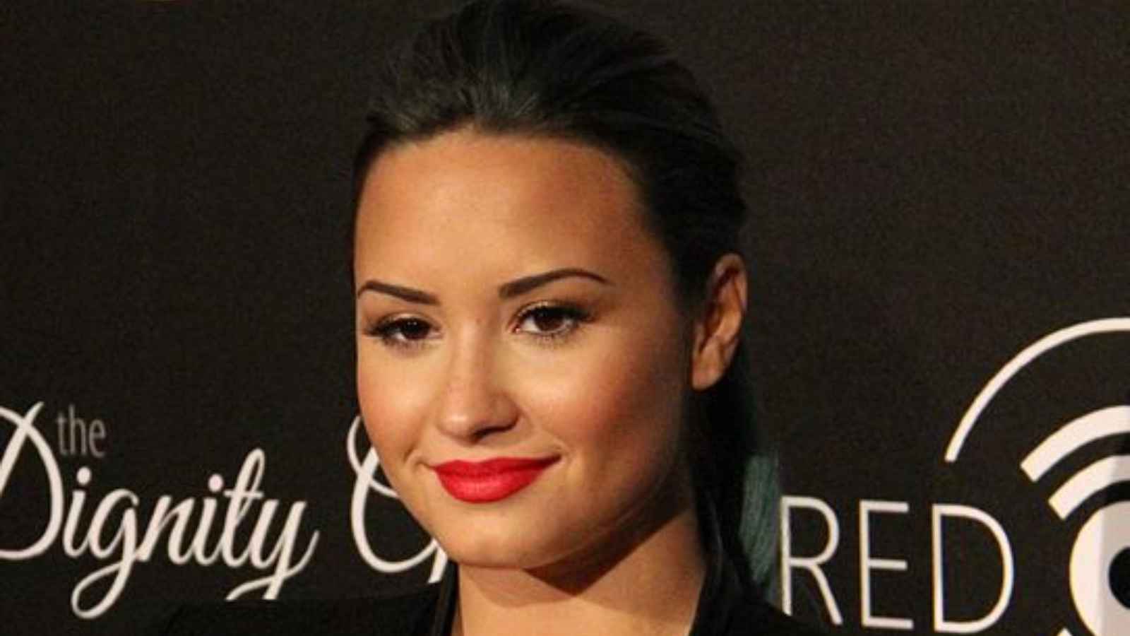 15 Greatest Female Vocalists of the Past 10 Years