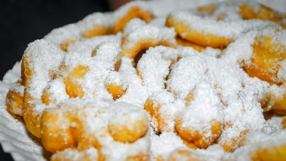 36 The Weirdest and Most Unconventional Delicacies in the U.S
