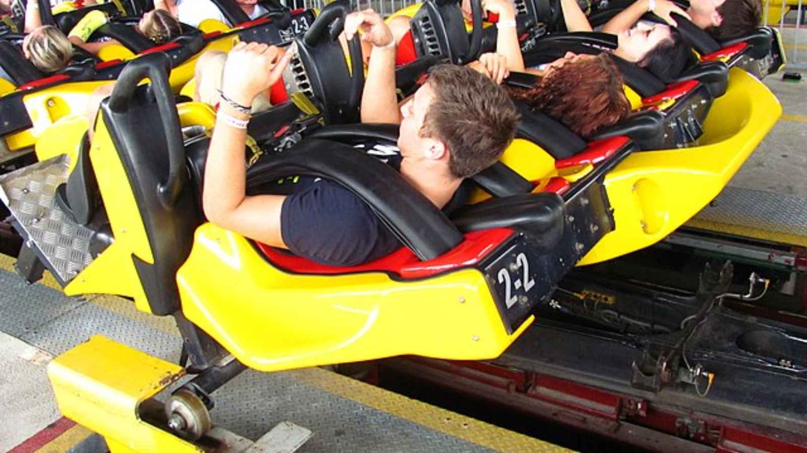 10 Awesome Theme Parks in the U.S. For Summertime Adventures