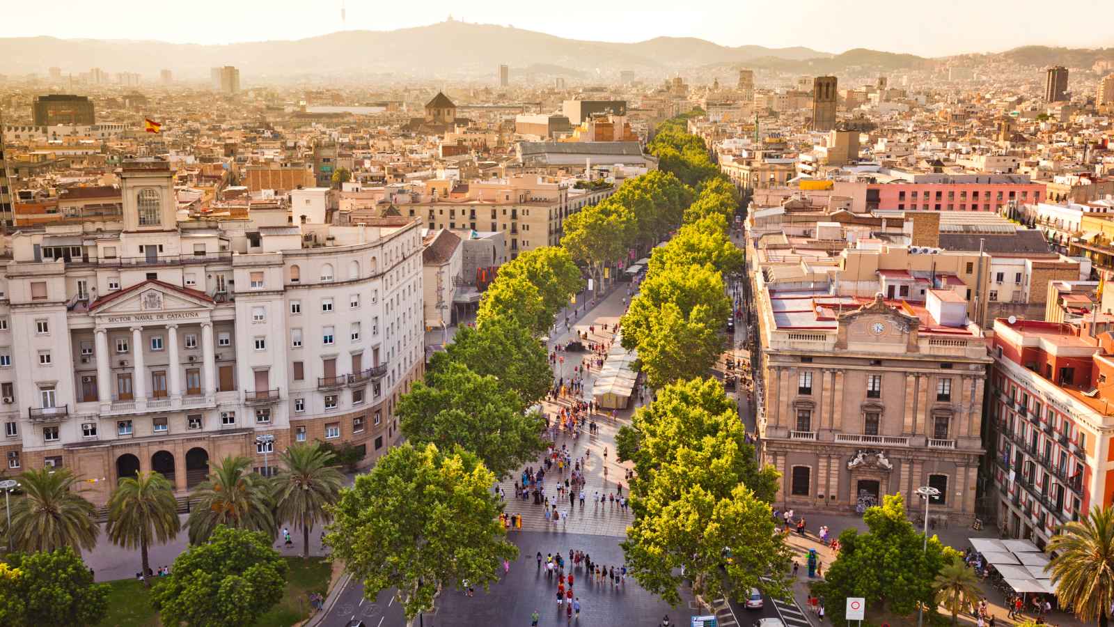 10 Worst Tourist Traps in the World According to the Internet
