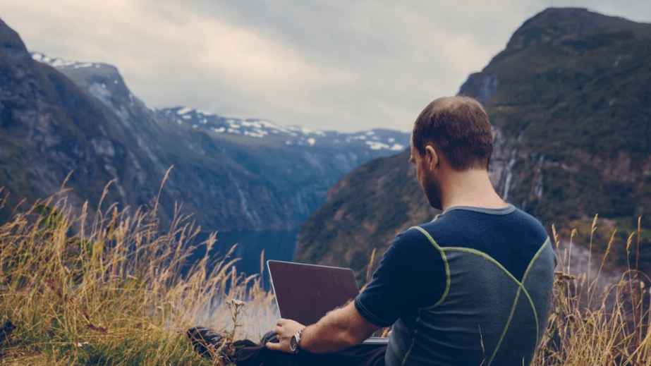 Digital Nomad Lifestyle: 6 Tips You Need To Know To Start
