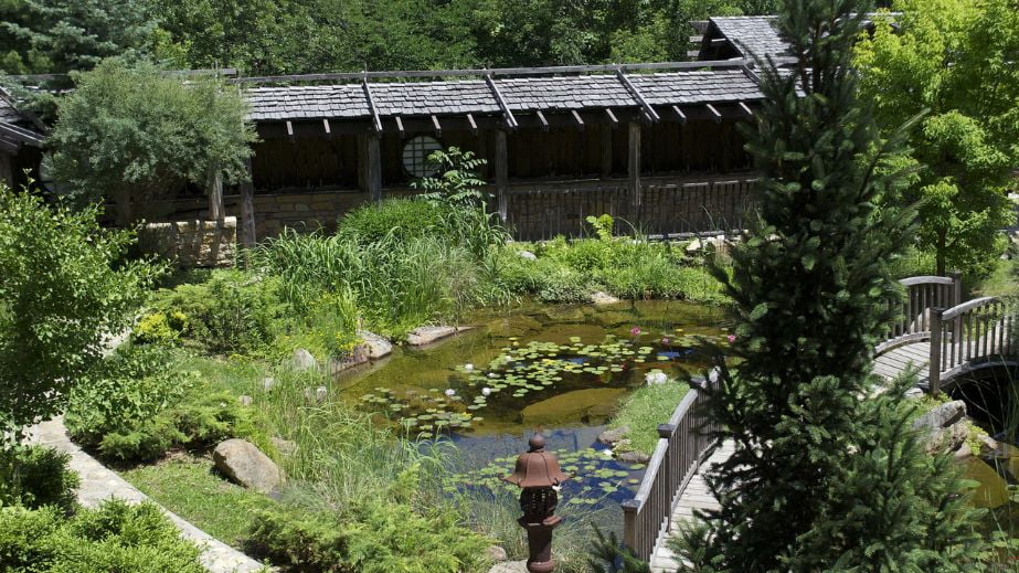 16 Most Fun Roadside Attractions Throughout the U.S.