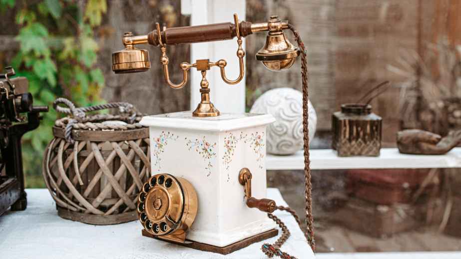 27 Forgotten Household Items from the Past