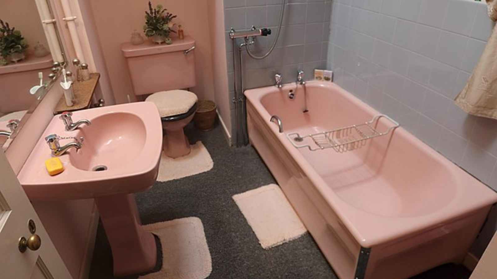 27 Forgotten Household Items from the Past