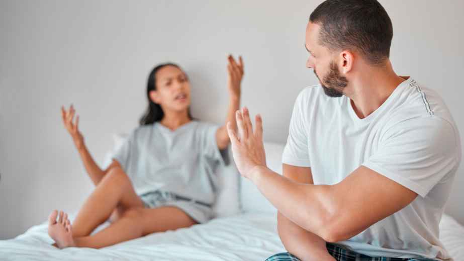 10 Toxic Habits That Are Ruining Your Relationships (And You're Not Even Aware)