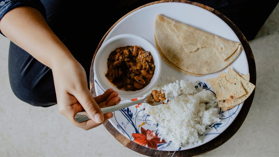 15 Poor People Foods That Even the Wealthy Eat