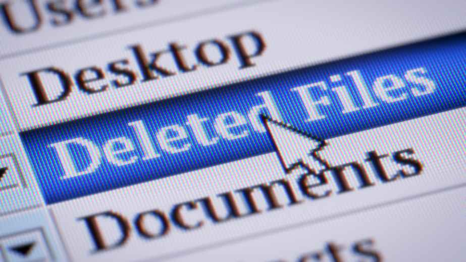 12 Epic Workplace Blunders Colleagues Learned From
