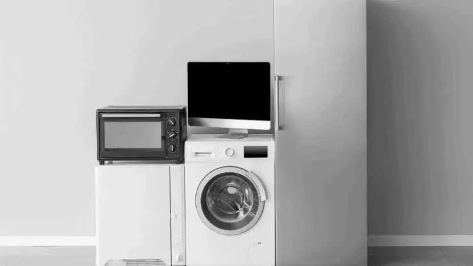 299 Essential Household Things To Buy for a New House