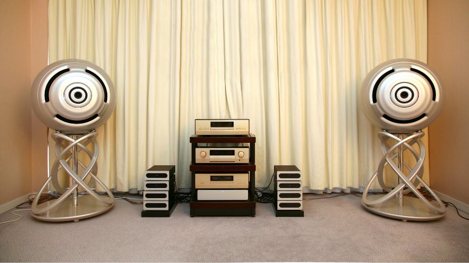 How Multi Channel Home Theatres Transform Home Entertainment Experience