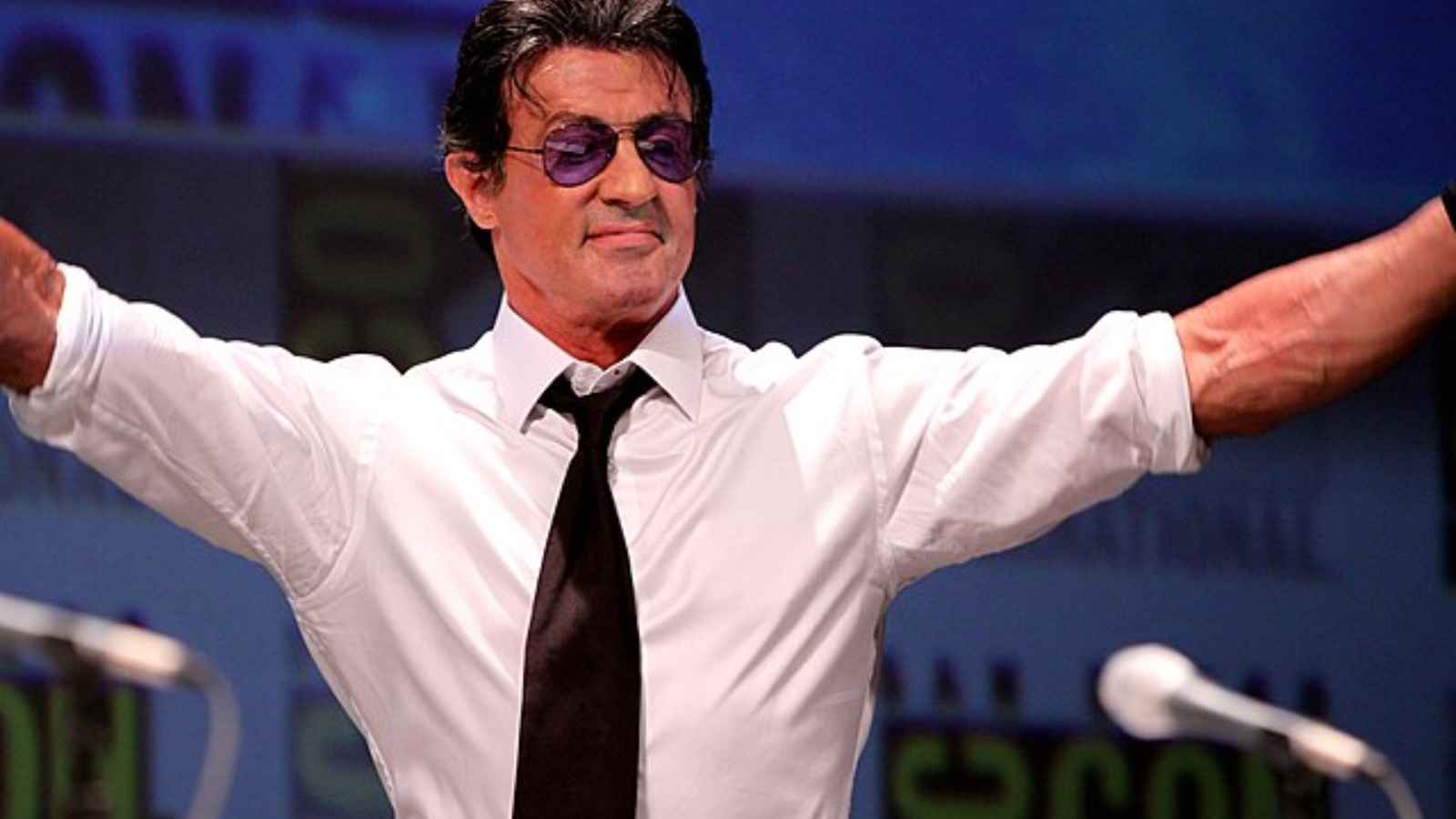 14 Unexpected Jobs Celebs Did Before Being They Got Famous