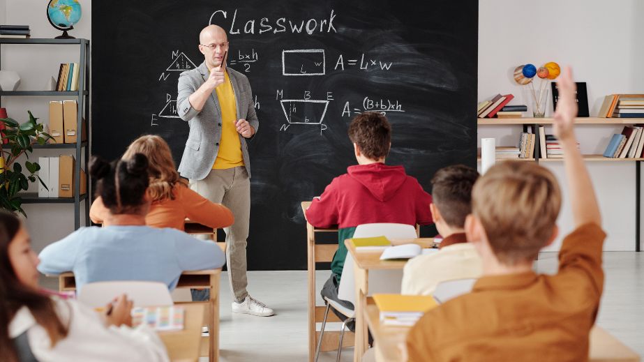 15 Cool Questions You Should Ask Your Kids After School