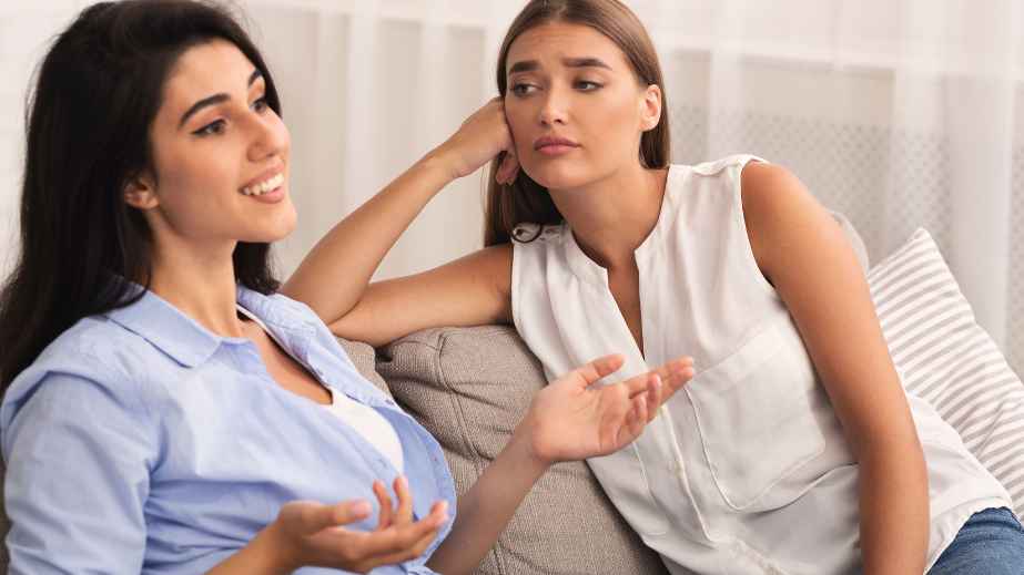12 Signs You’re Dealing With a Fake Nice Person