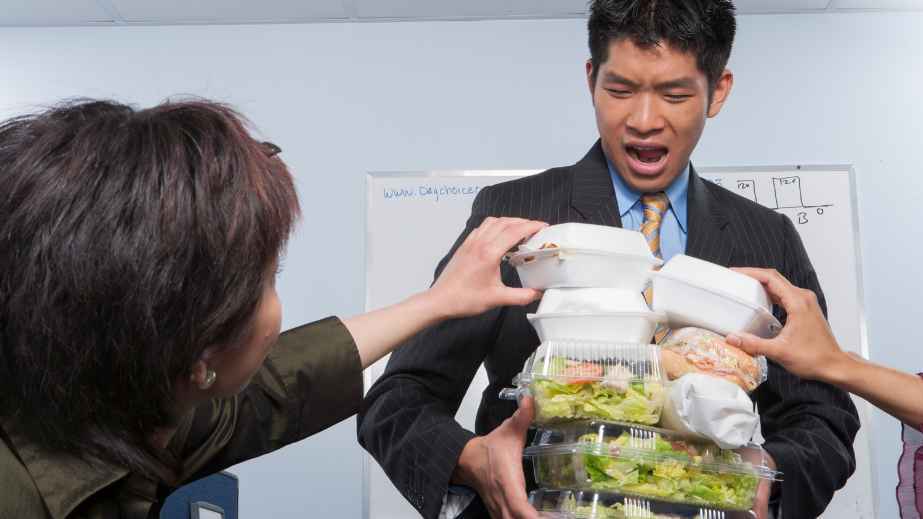 10 Little Things That Signal to Others That You Grew up Poor