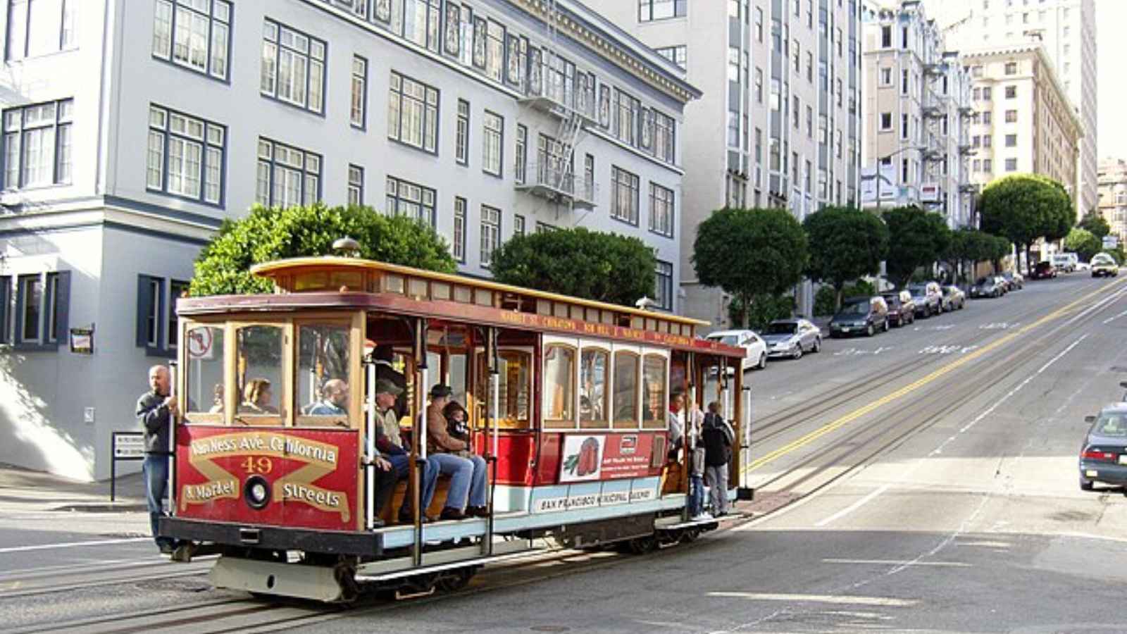 The 21 Best Places to Travel Alone in the U.S.