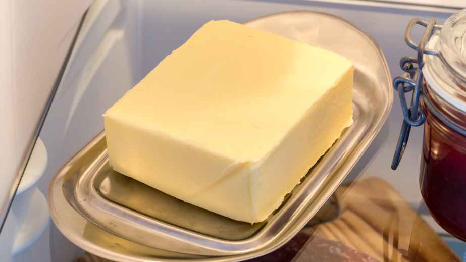 20 Essential Items To Store in the Refrigerator at All Times