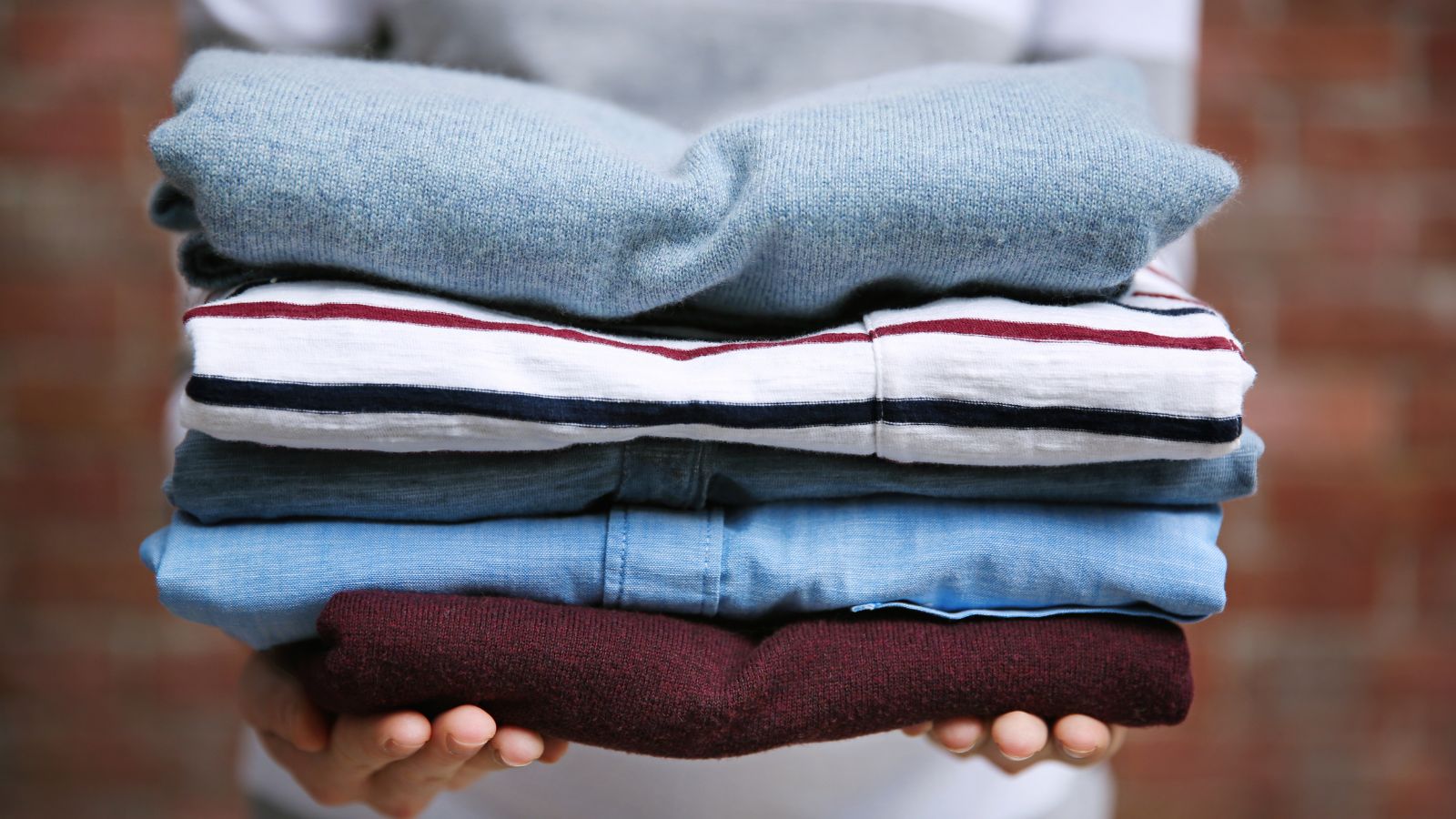 how to fold dress shirts for travel
