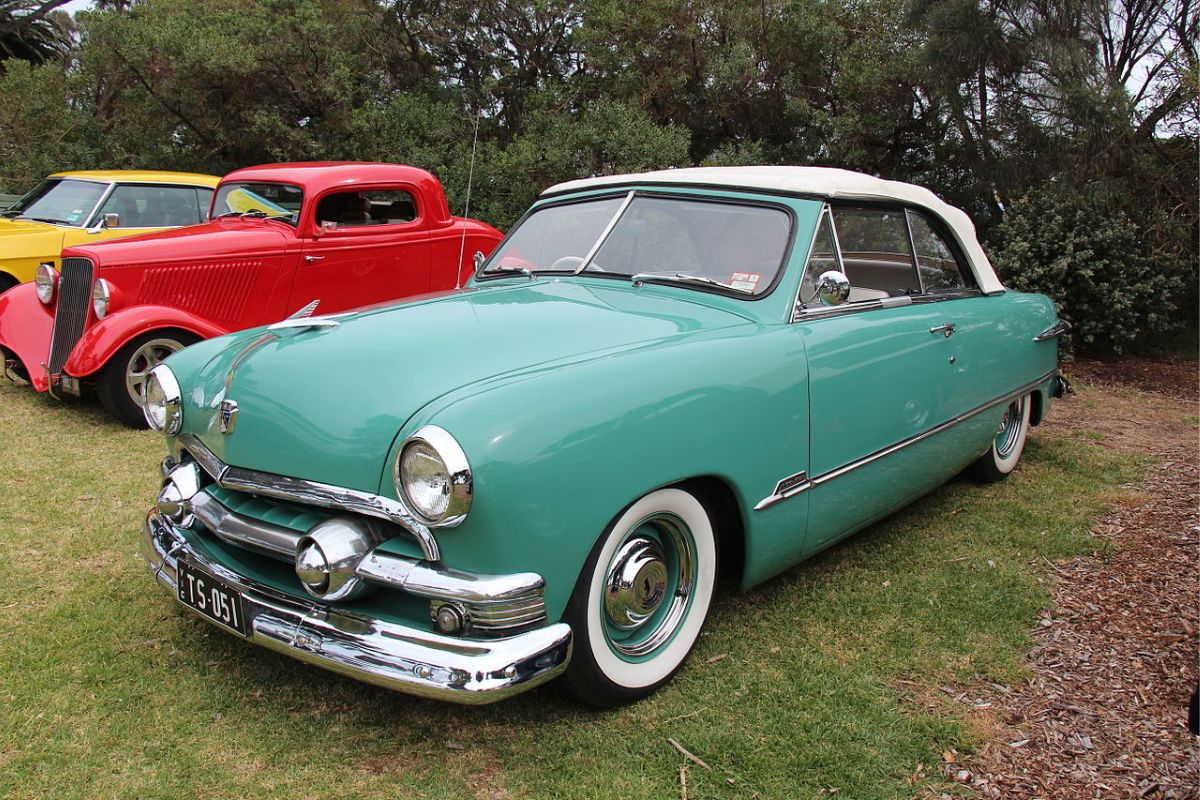 The 14 Coolest, Most Stylish Cars of the '50s