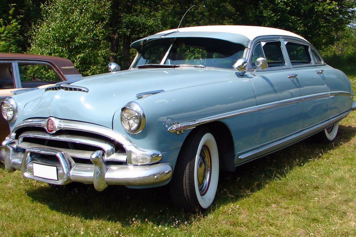 The 14 Coolest, Most Stylish Cars of the '50s