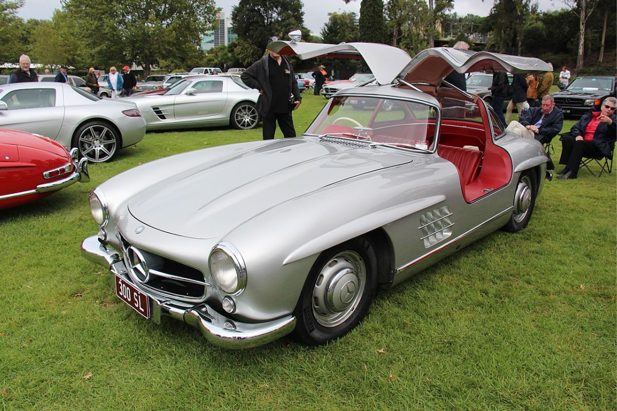 The 14 Coolest, Most Stylish Cars of the '50s