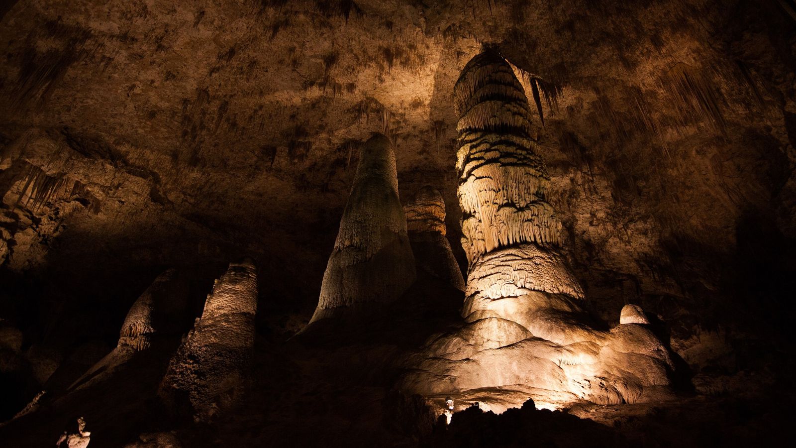 15 Truly Fascinating Places You Won't Believe Are in the United States